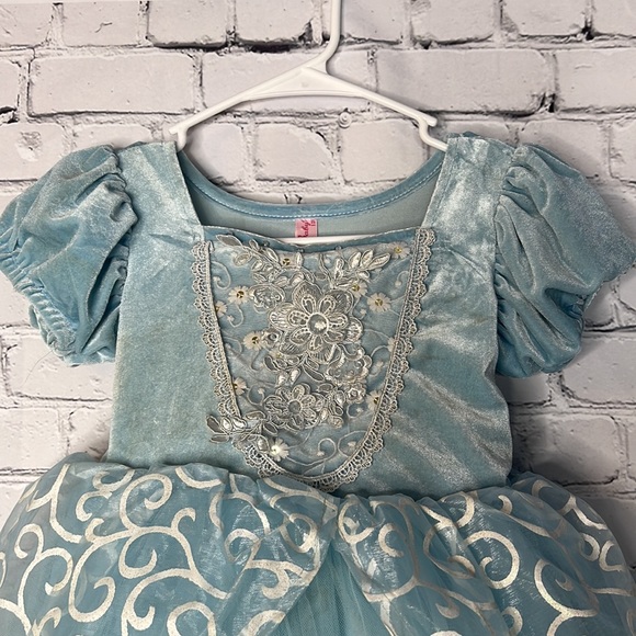 Winnie Baby Cinderella look dress velvet bodice layers of netting skirt. Sz 120 - Picture 2 of 9